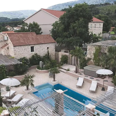 Villa Antikes Weingut Oaza *